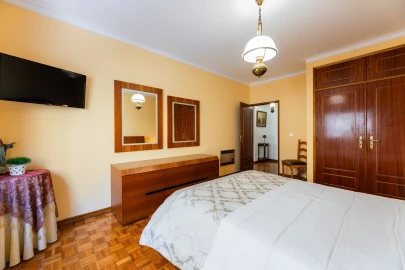 Apartamento T2 para Venda em Braga (Maximinos, Sé e Cividade)