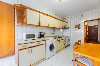 Apartamento T2 para Venda em Braga (Maximinos, Sé e Cividade)