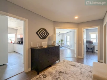 Apartamento T4 para Venda em Venteira