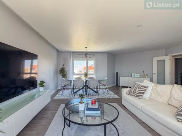 Apartamento T4 para Venda em Venteira