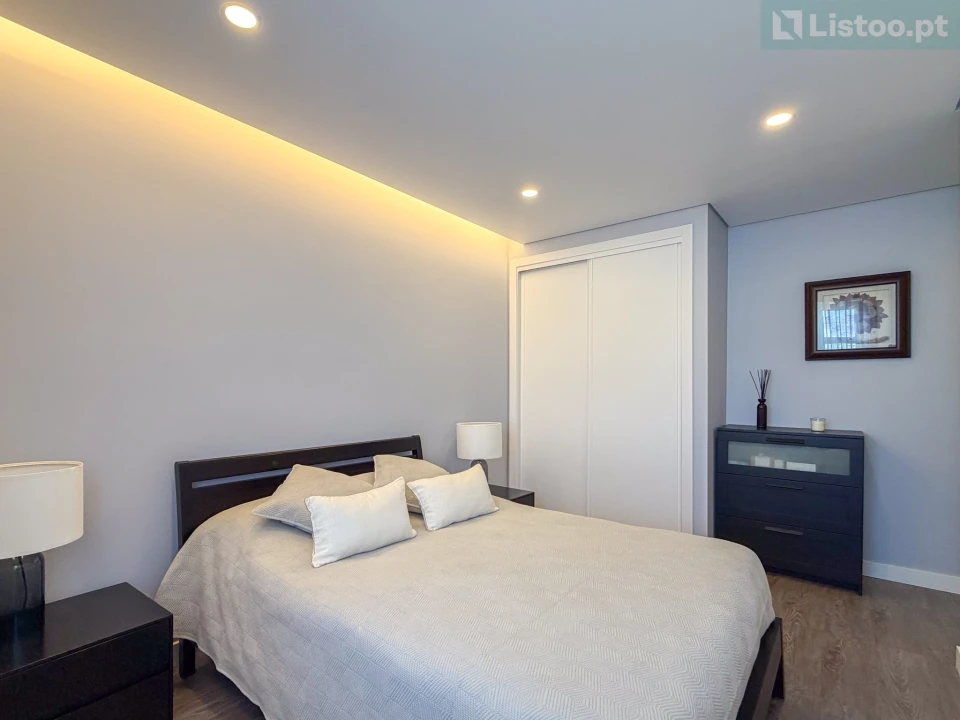 Apartamento T4 para Venda em Venteira Foto 15