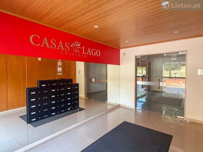 Apartamento T4 para Venda em Venteira Foto 27