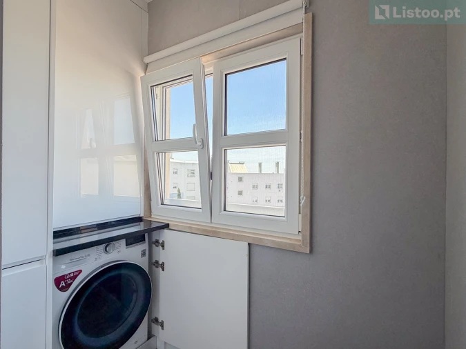 Apartamento T4 para Venda em Venteira Foto 11