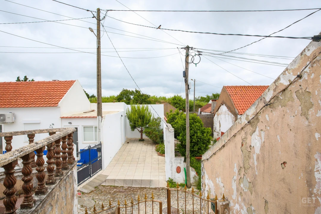 Moradia T3 para Venda em Carvoeira e Carmões Foto 5