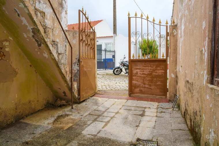 Moradia T3 para Venda em Carvoeira e Carmões Foto 6