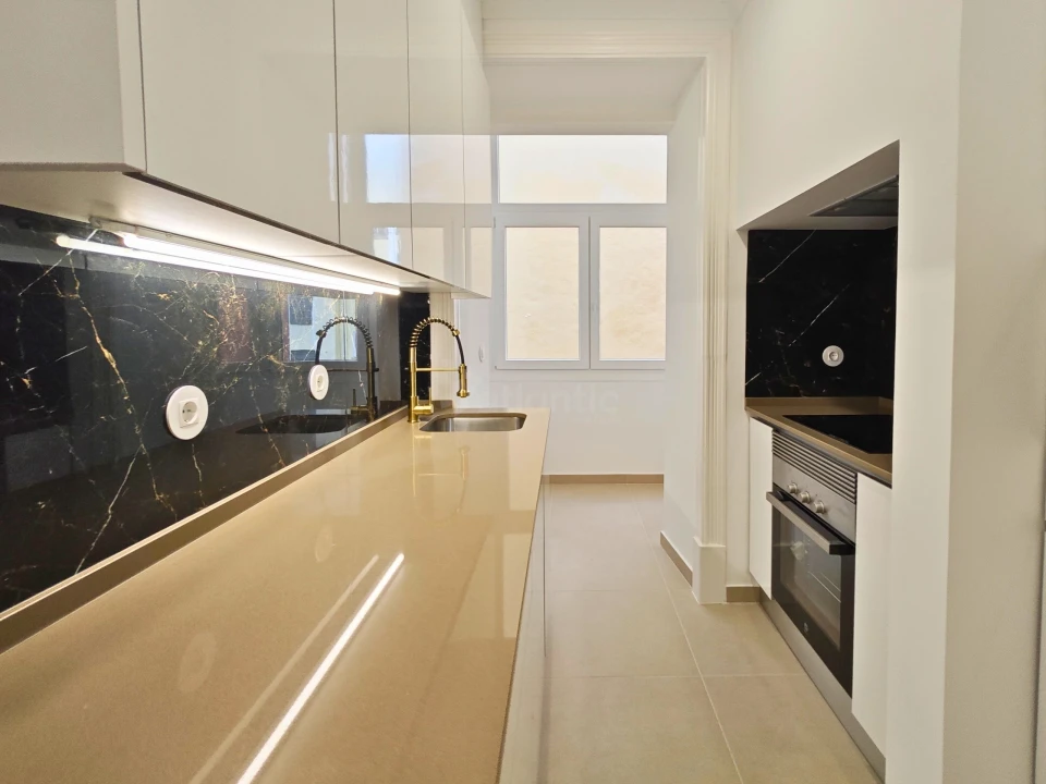 Apartamento T3 para Venda em Penha de França Foto 1