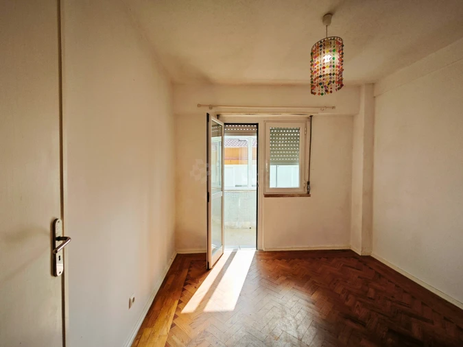 Apartamento T3 para Venda em Venteira Foto 3