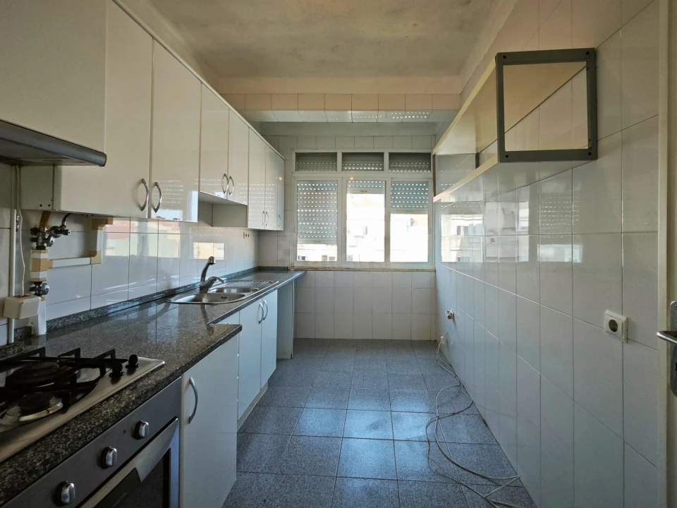 Apartamento T3 para Venda em Venteira Foto 1