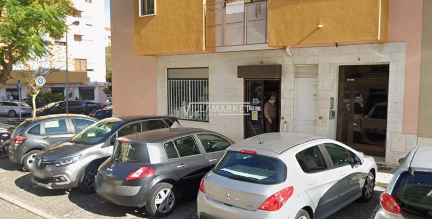 Negócio para Venda em Sacavém e Prior Velho Foto 6