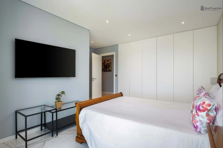 Apartamento T3 para Venda em Quarteira Foto 6