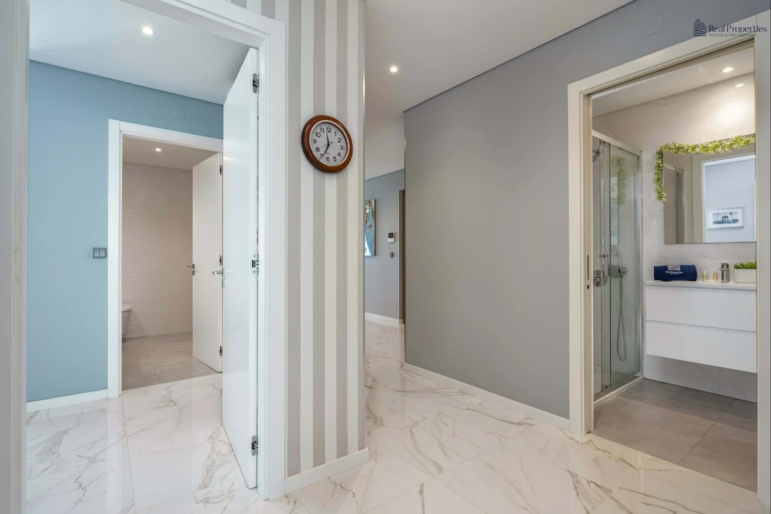 Apartamento T3 para Venda em Quarteira Foto 18