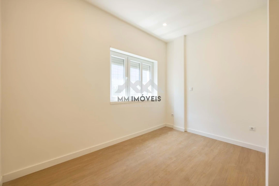 Apartamento T3 para Arrendamento em Santa Marinha e São Pedro da Afurada Foto 27
