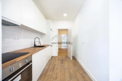 Apartamento T3 para Arrendamento em Santa Marinha e São Pedro da Afurada
