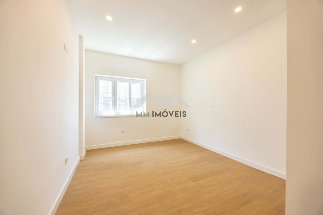 Apartamento T3 para Arrendamento em Santa Marinha e São Pedro da Afurada Foto 24