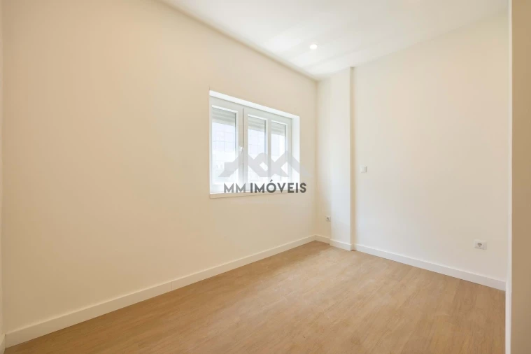 Apartamento T3 para Arrendamento em Santa Marinha e São Pedro da Afurada Foto 27