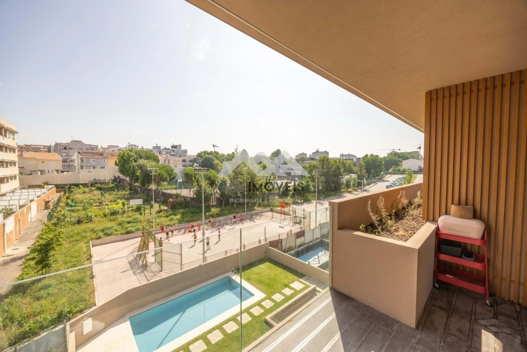 Apartamento T2 para Venda em Rio Tinto Foto 47