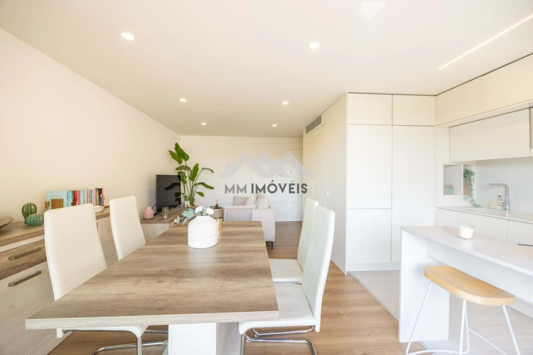 Apartamento T2 para Venda em Rio Tinto Foto 9