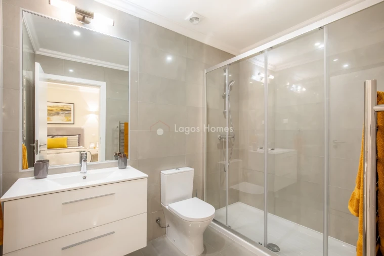 Apartamento T2 para Venda em Lagos (São Sebastião e Santa Maria) Foto 9