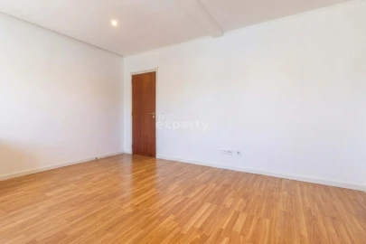 Apartamento T2 para Venda em Corroios