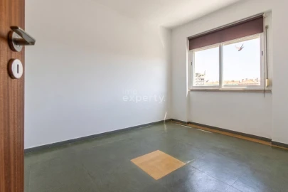 Apartamento T2 para Venda em Corroios