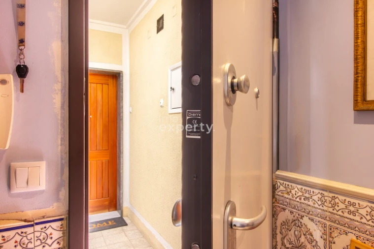 Apartamento T2 para Venda em Corroios Foto 14