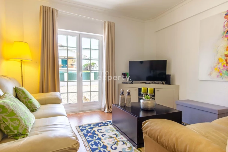 Apartamento T2 para Venda em Sesimbra (Castelo) Foto 2