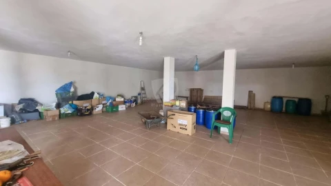 Moradia T4 para Venda em Sobreira Formosa e Alvito da Beira
