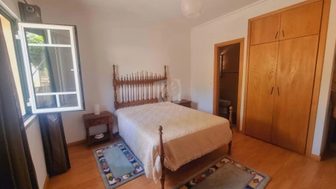 Moradia T4 para Venda em Sobreira Formosa e Alvito da Beira