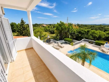 Moradia T4 para Venda em Albufeira e Olhos de Água