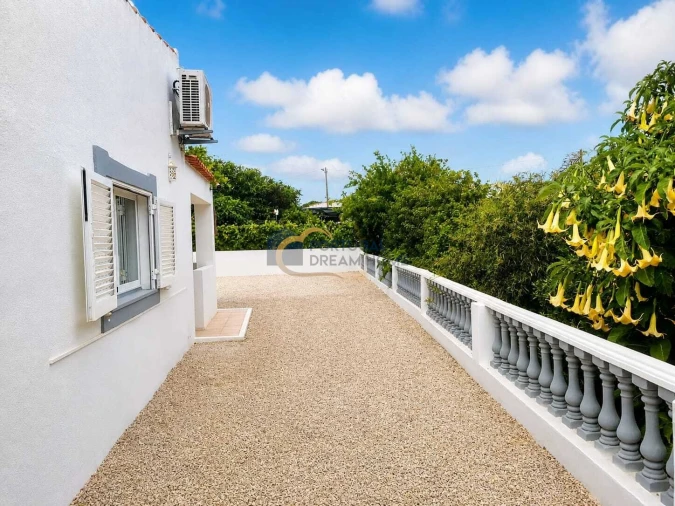 Moradia T4 para Venda em Albufeira e Olhos de Água Foto 17