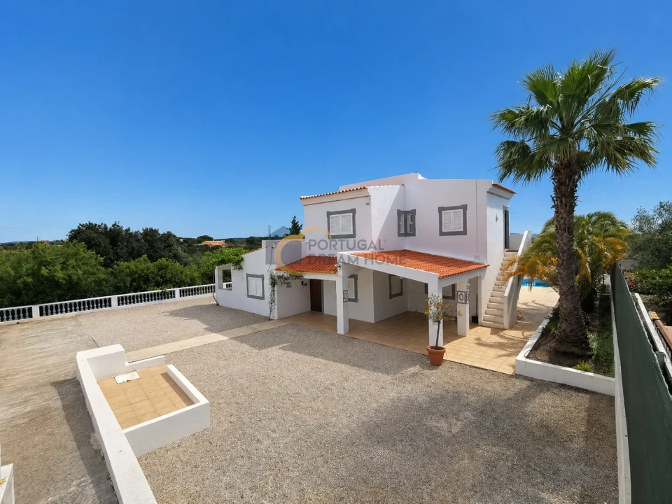 Moradia T4 para Venda em Albufeira e Olhos de Água Foto 5
