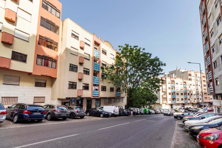 Apartamento T2 para Venda em Cacém e São Marcos Foto 32