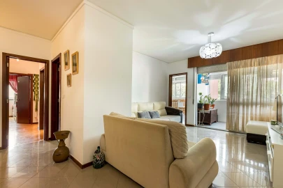 Apartamento T3 para Venda em Santo António dos Cavaleiros e Frielas