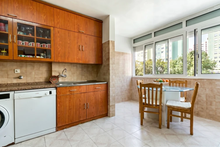 Apartamento T3 para Venda em Santo António dos Cavaleiros e Frielas Foto 7
