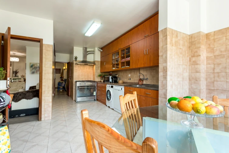 Apartamento T3 para Venda em Santo António dos Cavaleiros e Frielas Foto 8