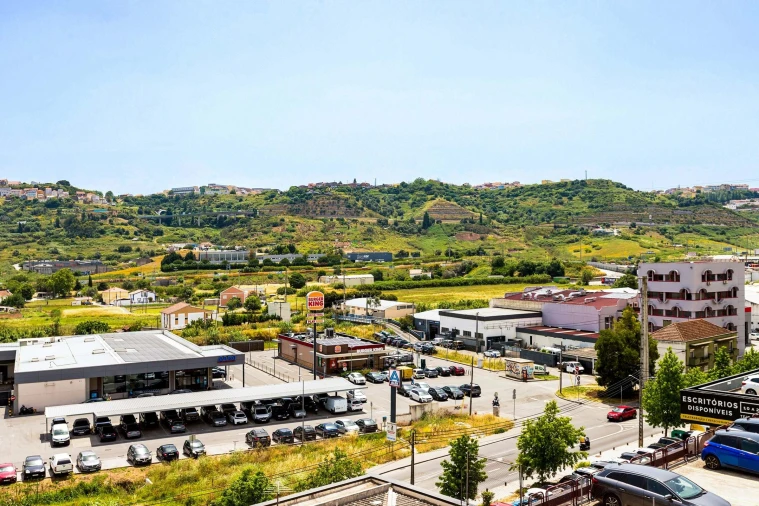 Apartamento T3 para Venda em Santo António dos Cavaleiros e Frielas Foto 13