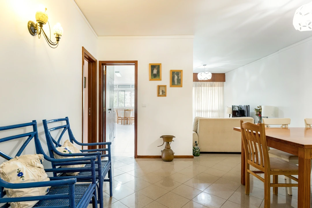 Apartamento T3 para Venda em Santo António dos Cavaleiros e Frielas Foto 3