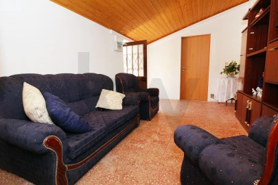 Moradia T2 para Venda em São Marcos da Serra