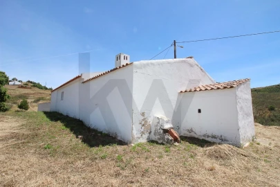 Moradia T2 para Venda em São Marcos da Serra