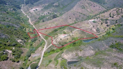 Moradia T2 para Venda em São Marcos da Serra