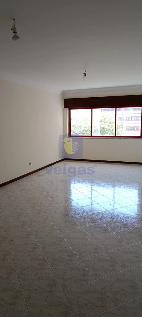 Apartamento T2 para Venda em Algueirão-Mem Martins