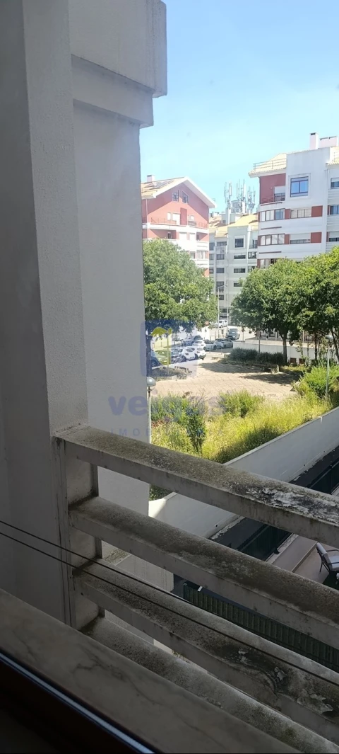 Apartamento T2 para Venda em Algueirão-Mem Martins