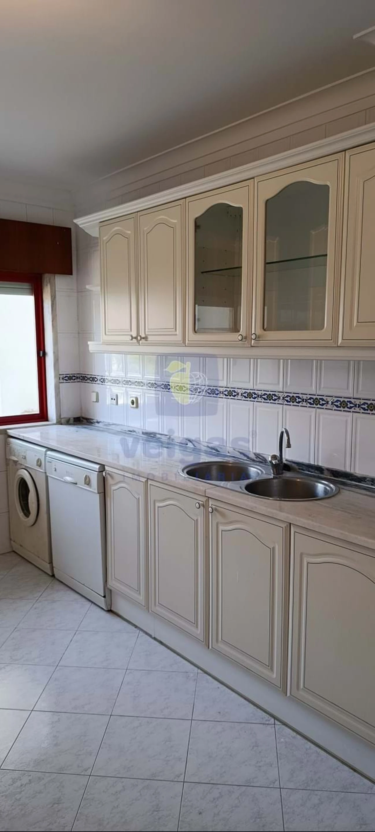 Apartamento T2 para Venda em Algueirão-Mem Martins Foto 2