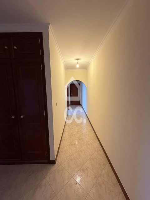 Apartamento T2 para Venda em Algueirão-Mem Martins