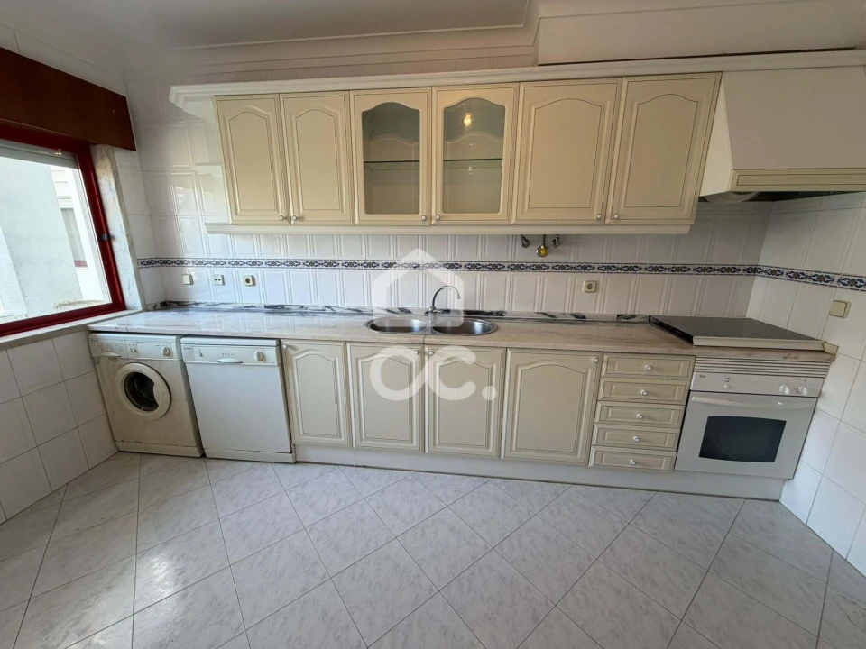 Apartamento T2 para Venda em Algueirão-Mem Martins Foto 6