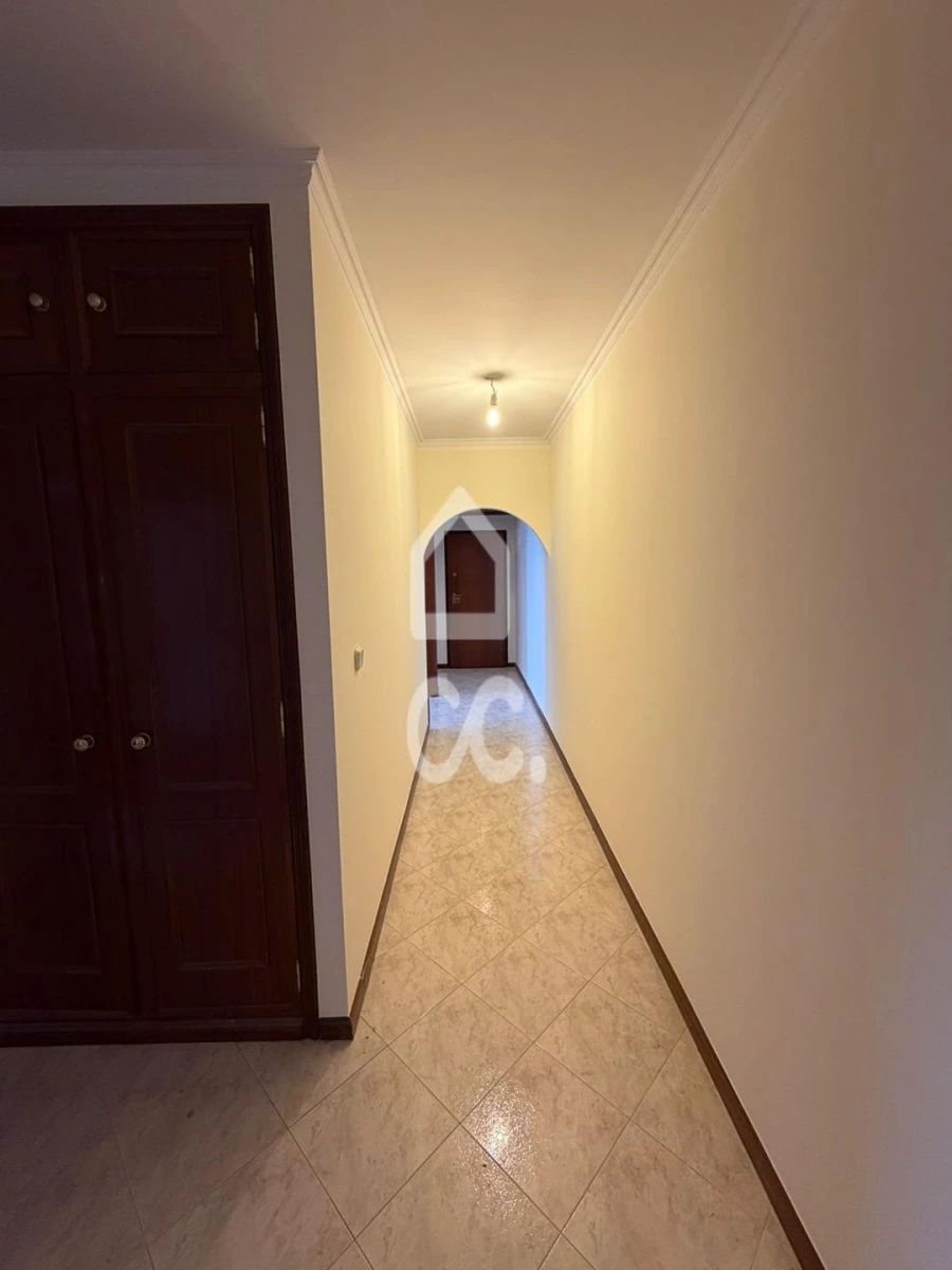 Apartamento T2 para Venda em Algueirão-Mem Martins Foto 9