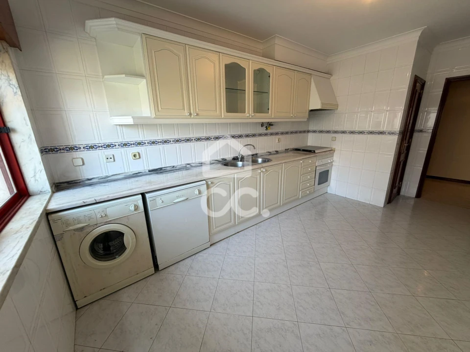 Apartamento T2 para Venda em Algueirão-Mem Martins Foto 7