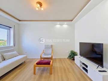 Apartamento T2 para Venda em Esgueira