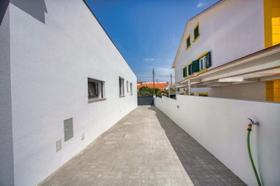 Moradia T4 para Venda em Santa Maria Maior