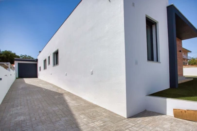 Moradia T4 para Venda em Santa Maria Maior